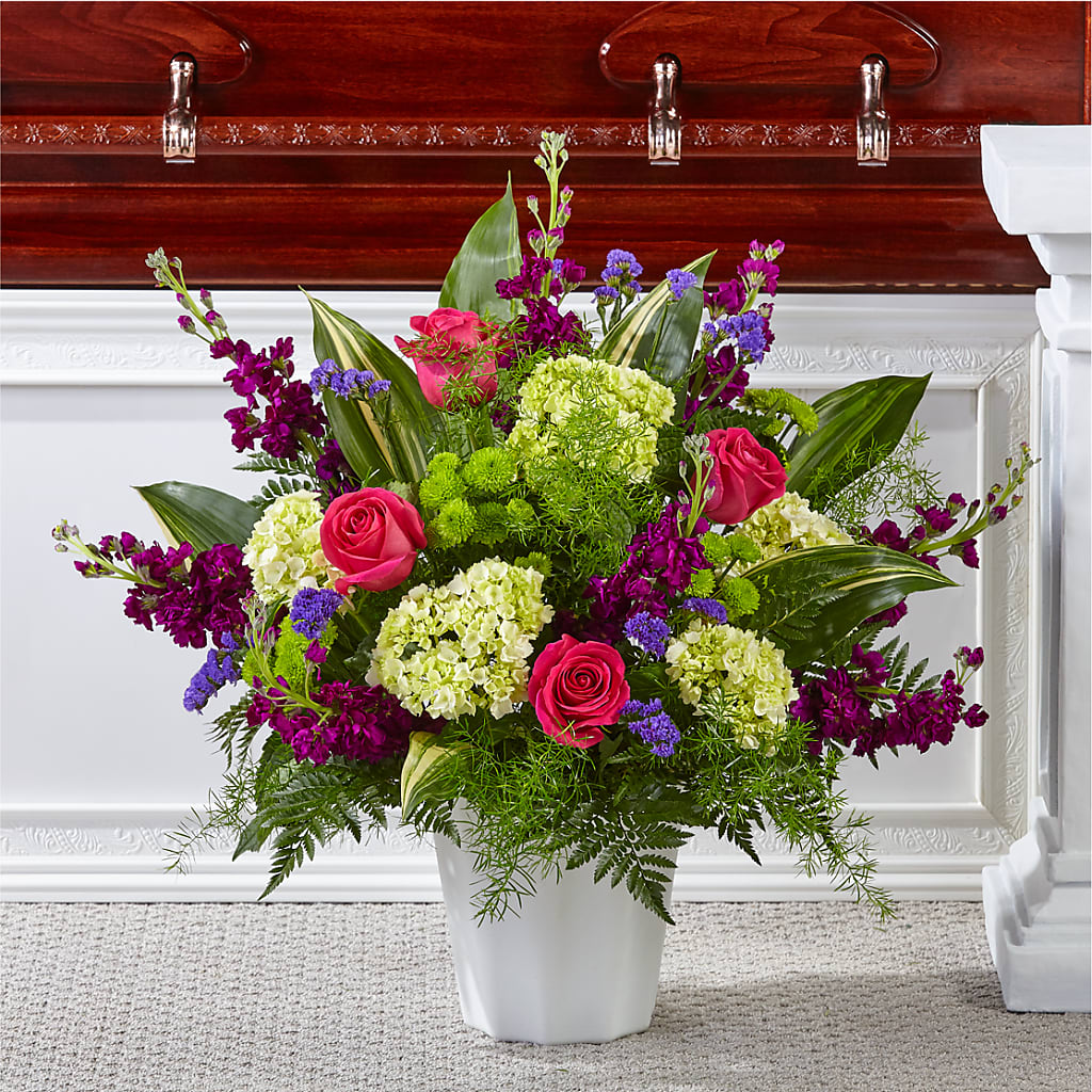 Beautiful Horizons Floor Basket – Eastland Heaven Sent Floral, Eastland TX