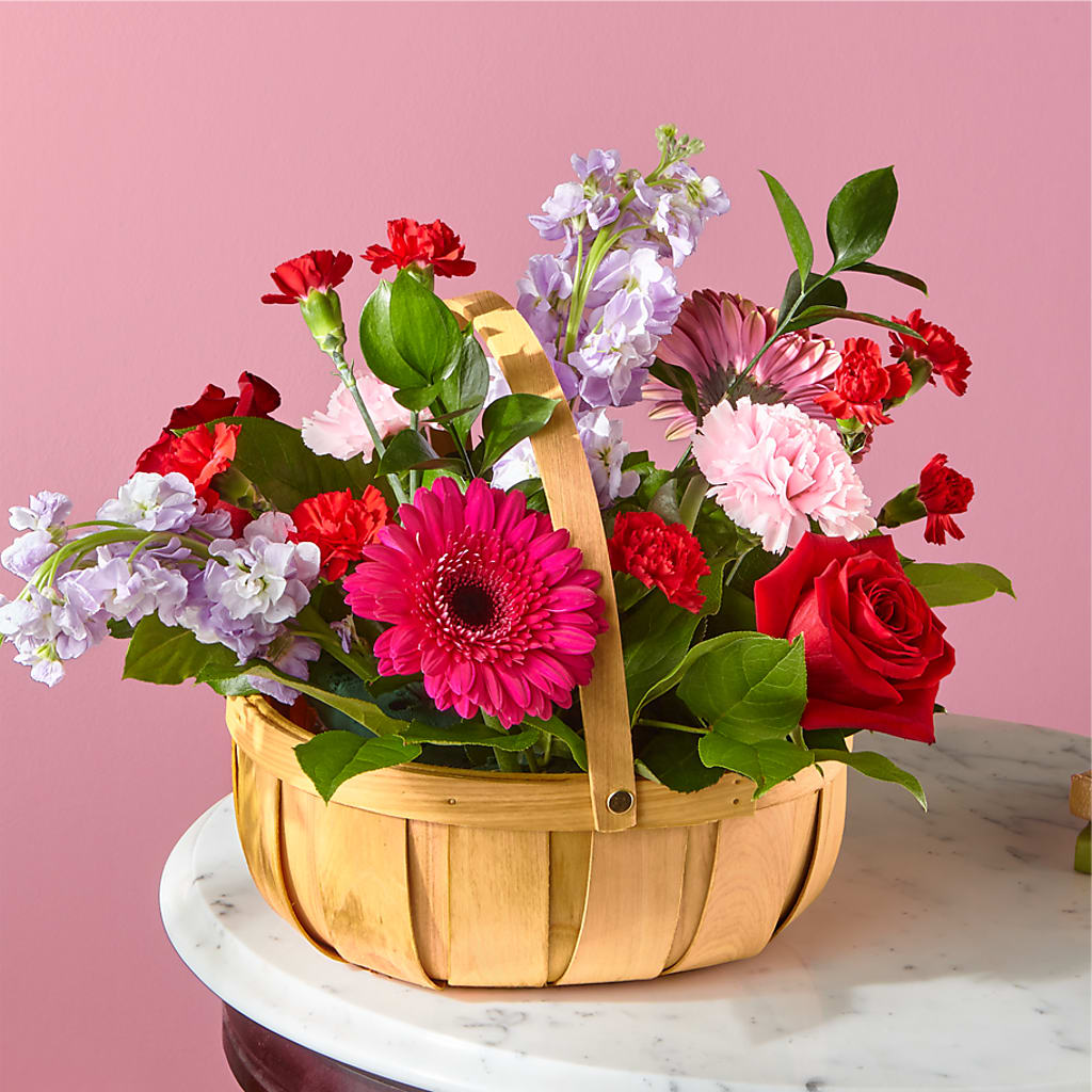 Pink Picnic Basket – Eastland Heaven Sent Floral, Eastland TX