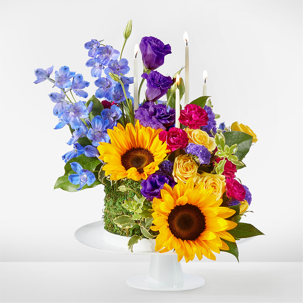 Star of the Day Floral Cake – Eastland Heaven Sent Floral, Eastland TX