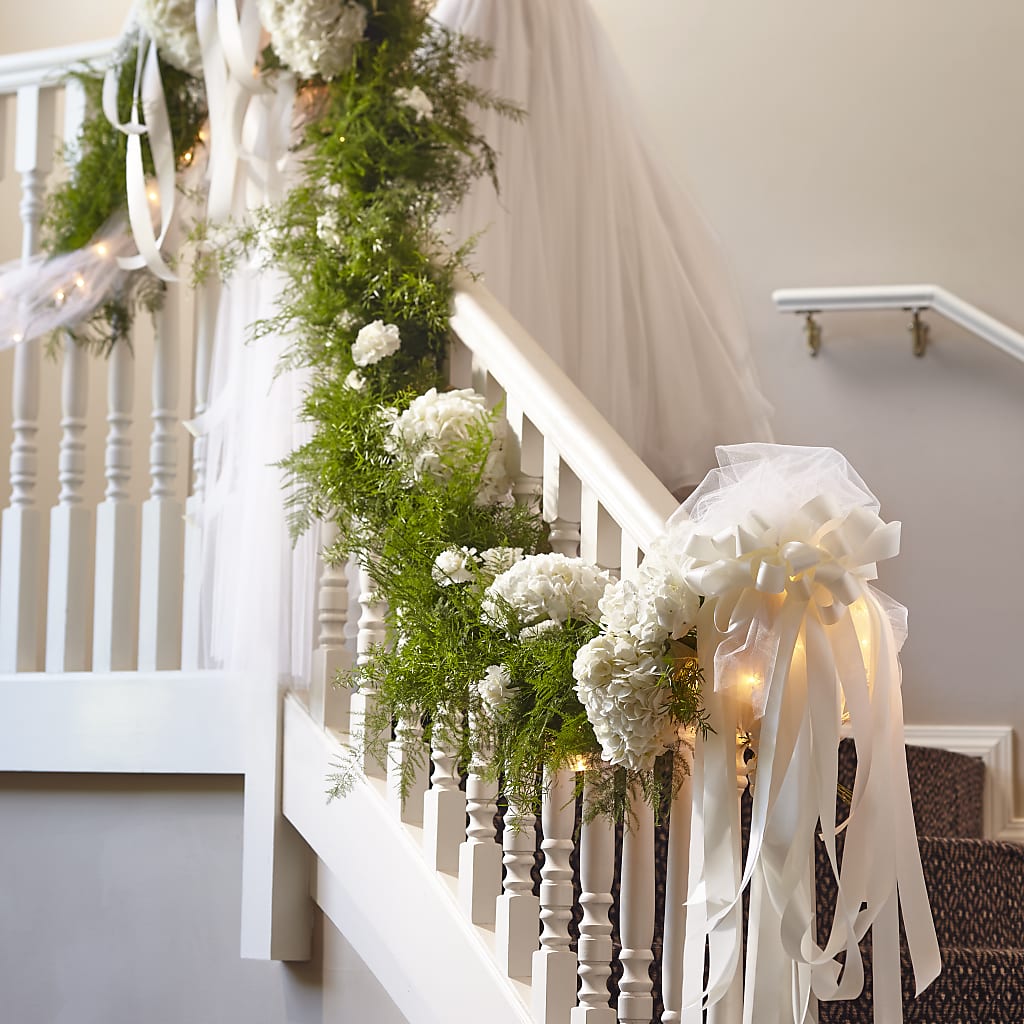 Champagne Dreams Garland – Eastland Heaven Sent Floral, Eastland TX