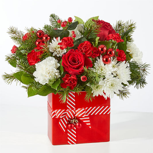 Presents Under the Tree Bouquet –  Eastland Heaven Sent Floral, Eastland TX
