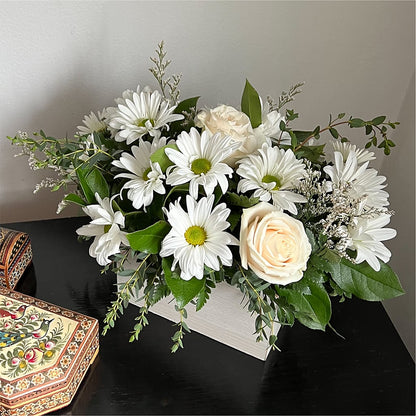 Fresh Linen Box Bouquet –  Eastland Heaven Sent Floral, Eastland TX