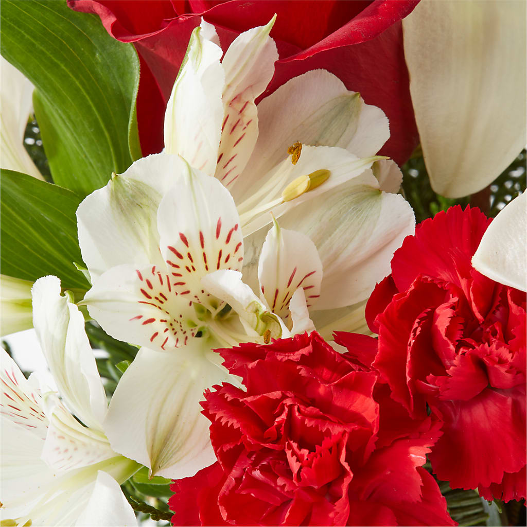 Holiday Season Bouquet –  Eastland Heaven Sent Floral, Eastland TX